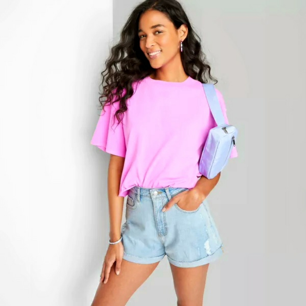NWT Super-High Rise Rolled Cuff Jean Shorts, Size 10.